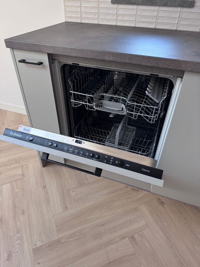 mieszkanie na sprzedaż Wojszyce Wrocław | Aneks kuchenny w mieszkaniu Asfaltowa 1a/5 w inwestycji Pawia Odnowa we Wrocławiu