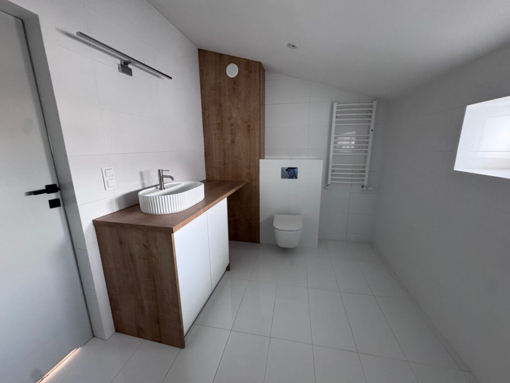 mieszkanie na sprzedaż Wojszyce Wrocław | Łazienka w mieszkaniu Asfaltowa 1a/5 w inwestycji Pawia Odnowa we Wrocławiu